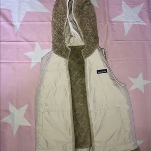 Reversible Patagonia white vest